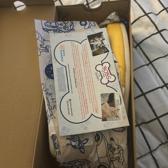 Bobs for Skechers Memory Foam yellow, Sz 9, canvas slip-on, machine washable. - Picture 2 of 3